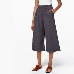 Lululemon Can You Feel the Pleat Crop Wide Leg pants in Moonwalk size 10